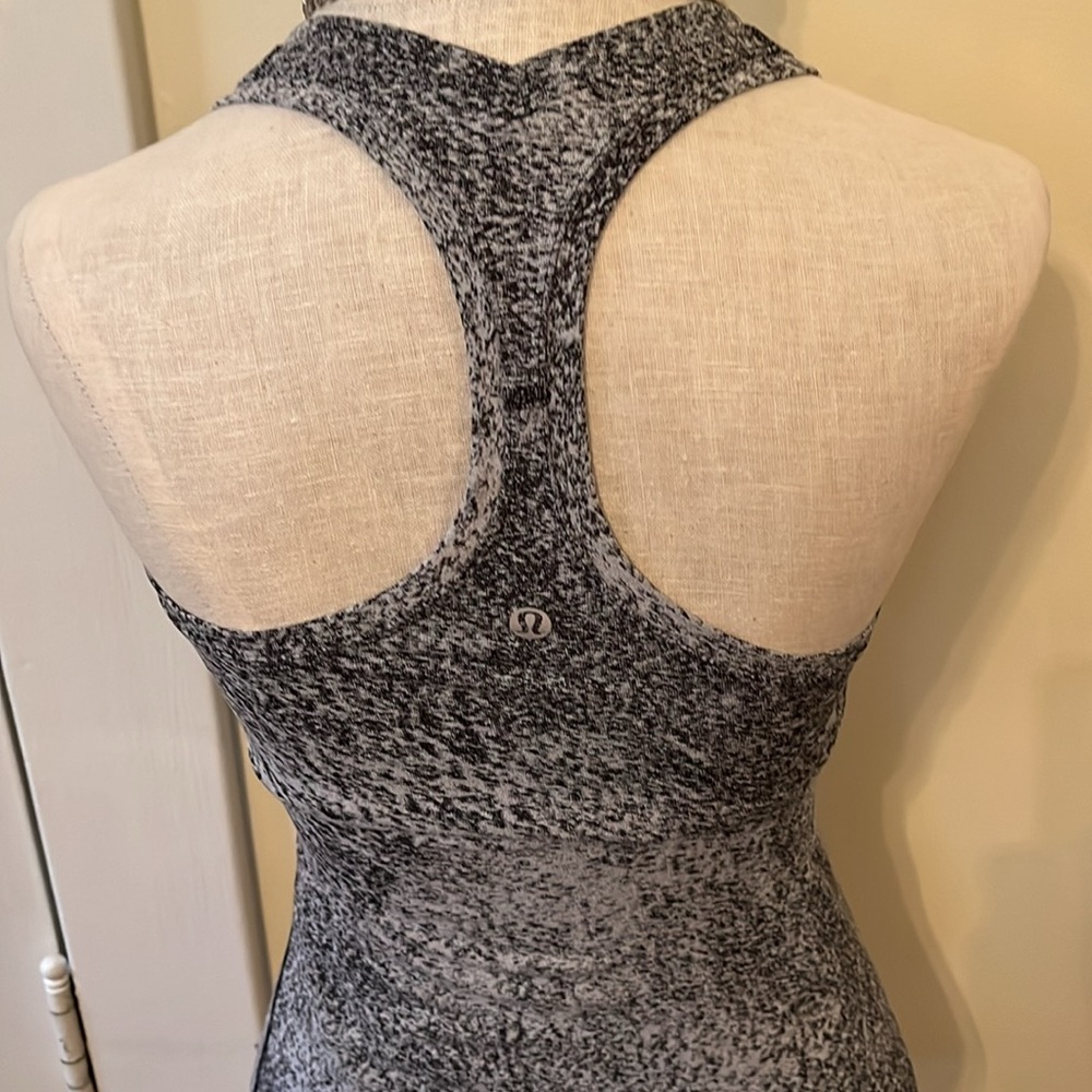 Lululemon Racer back Tank Top - Picture 3 of 4